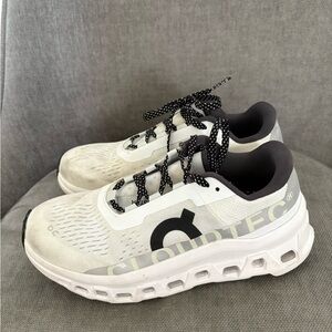 Cloudtec Women's White and Black Sneakers
